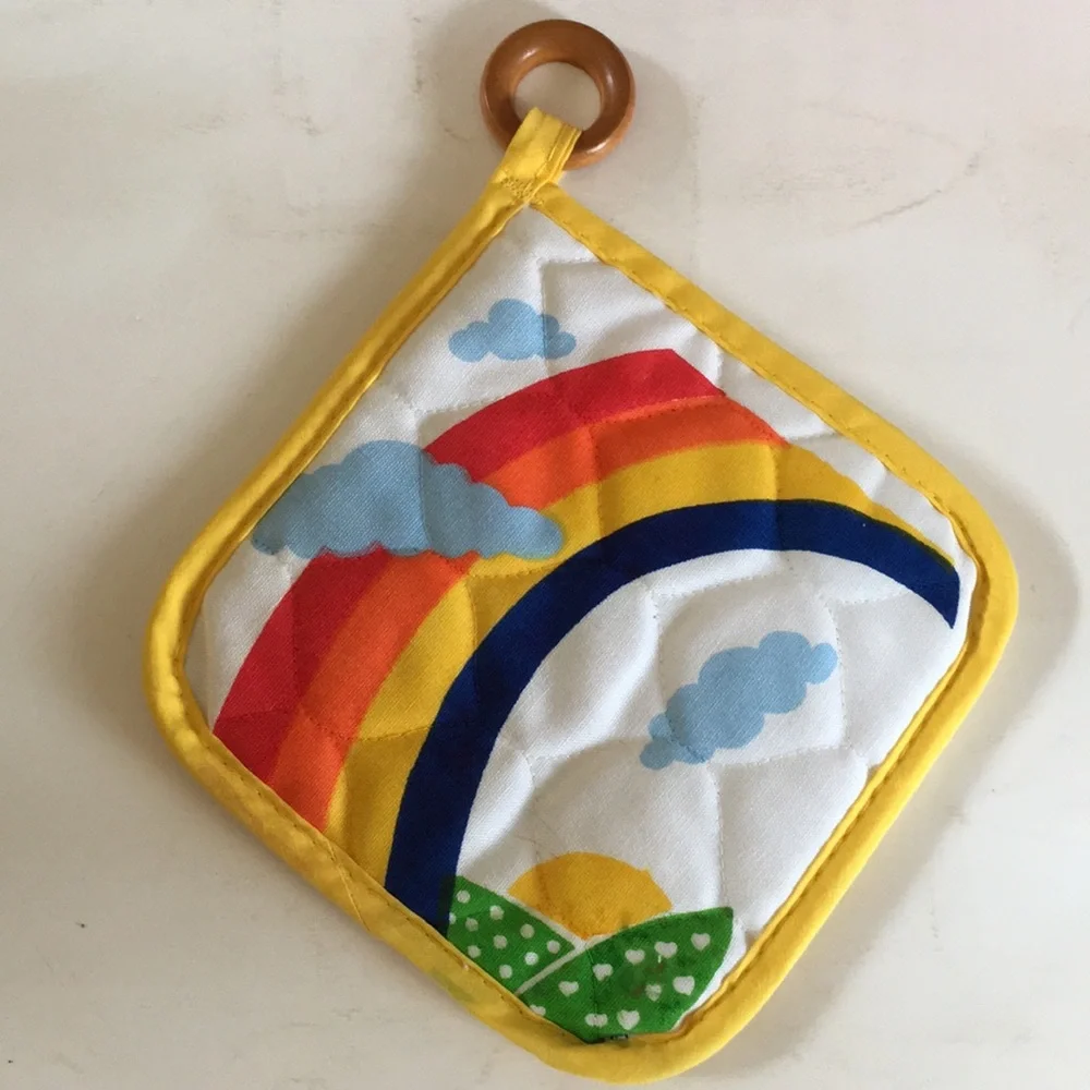 🐠 2 handcrafted potholders with wooden rings